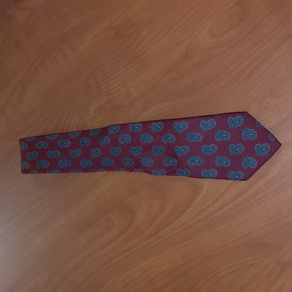 Vtg Park Lane Red Paisley Silk Tie USA‎ Made
